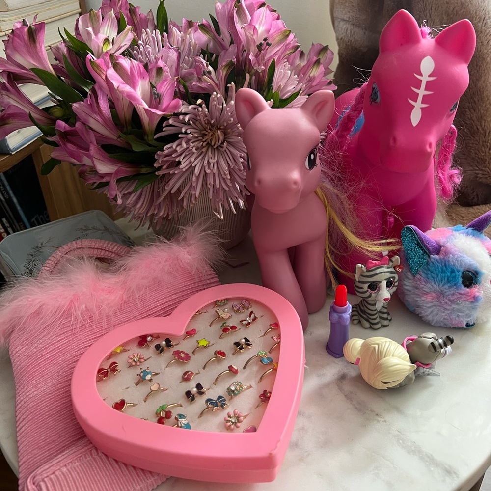Toy Bundle Valentine’s Day 💓